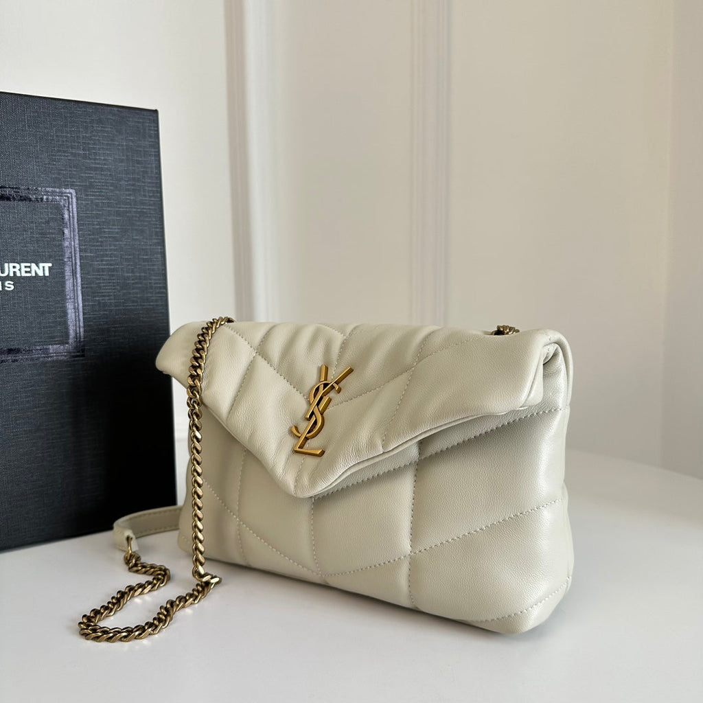 Loulou Puffer Toy Quilted Lambskin Shoulder Crossbody Bag with Chain Strap White (23 x 15.5 x 8.5) cm