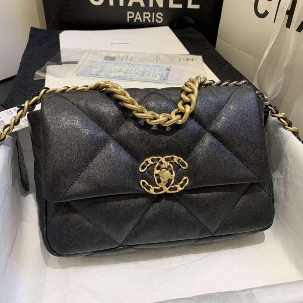 19 Small Flap Bag Black