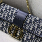 30 Montaigne Pouch