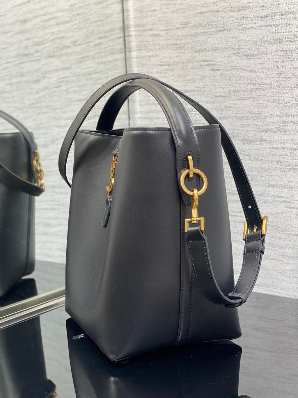 Le 37 Black Shiny Leather Handle Shoulder Bag with Charm and Adjustable Strap (20 x 25 x 16) cm