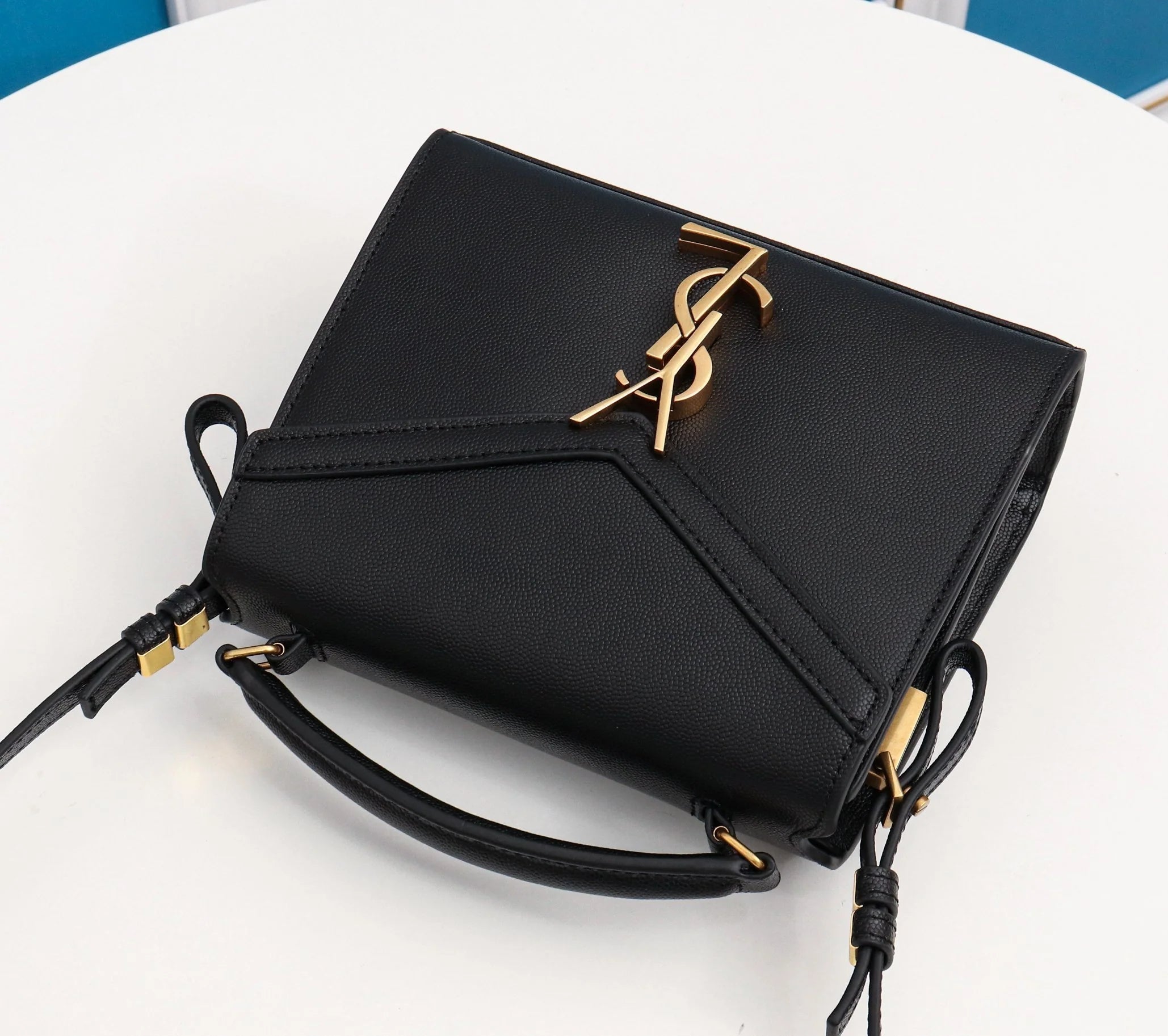 Cassandra Bag