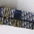 30 Montaigne Pouch