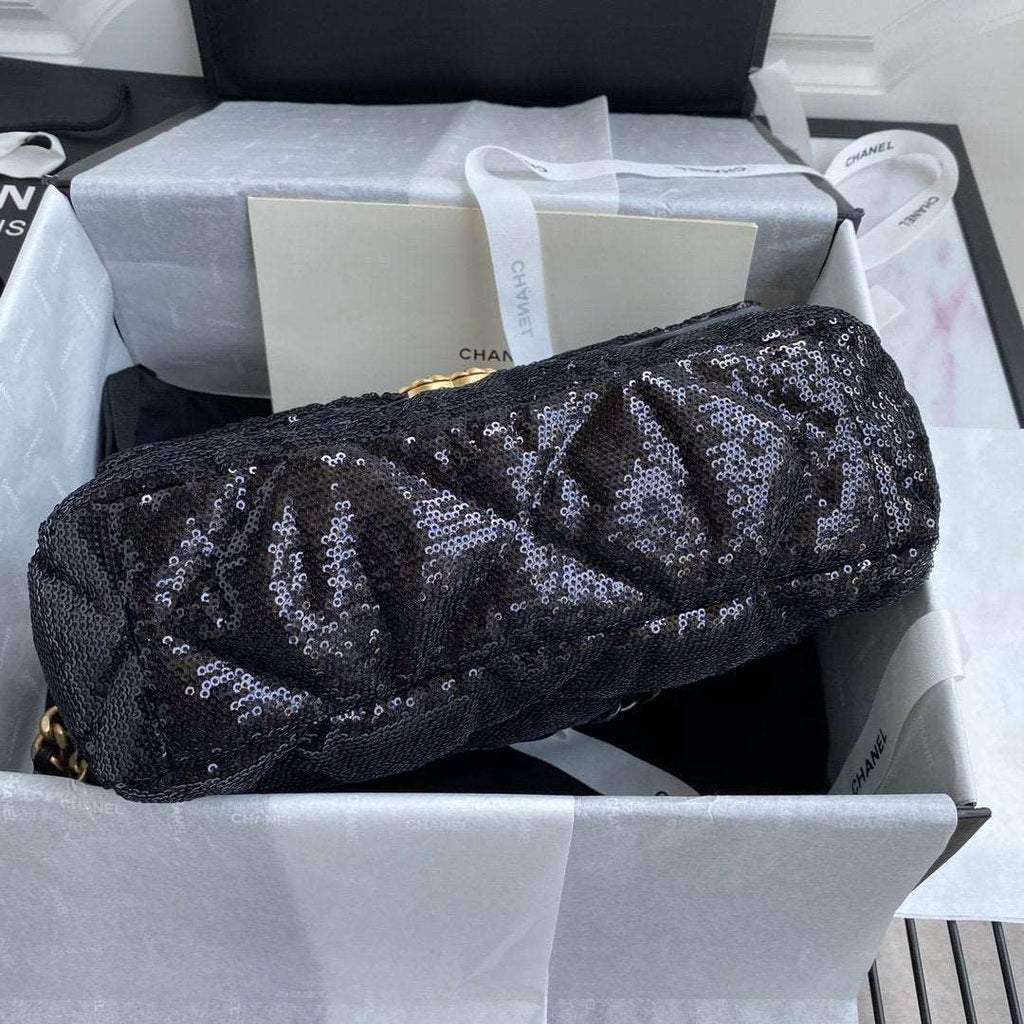 19 sequin Flap Bag black