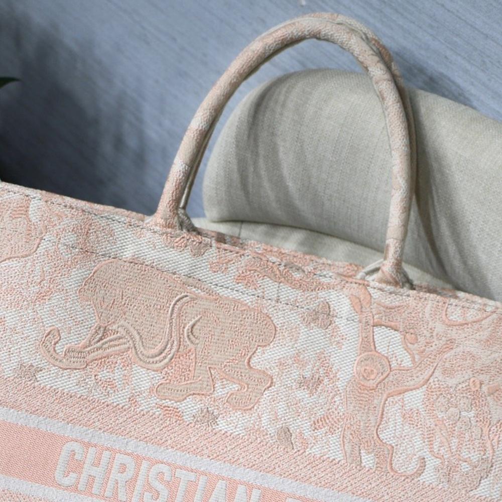 Book Tote