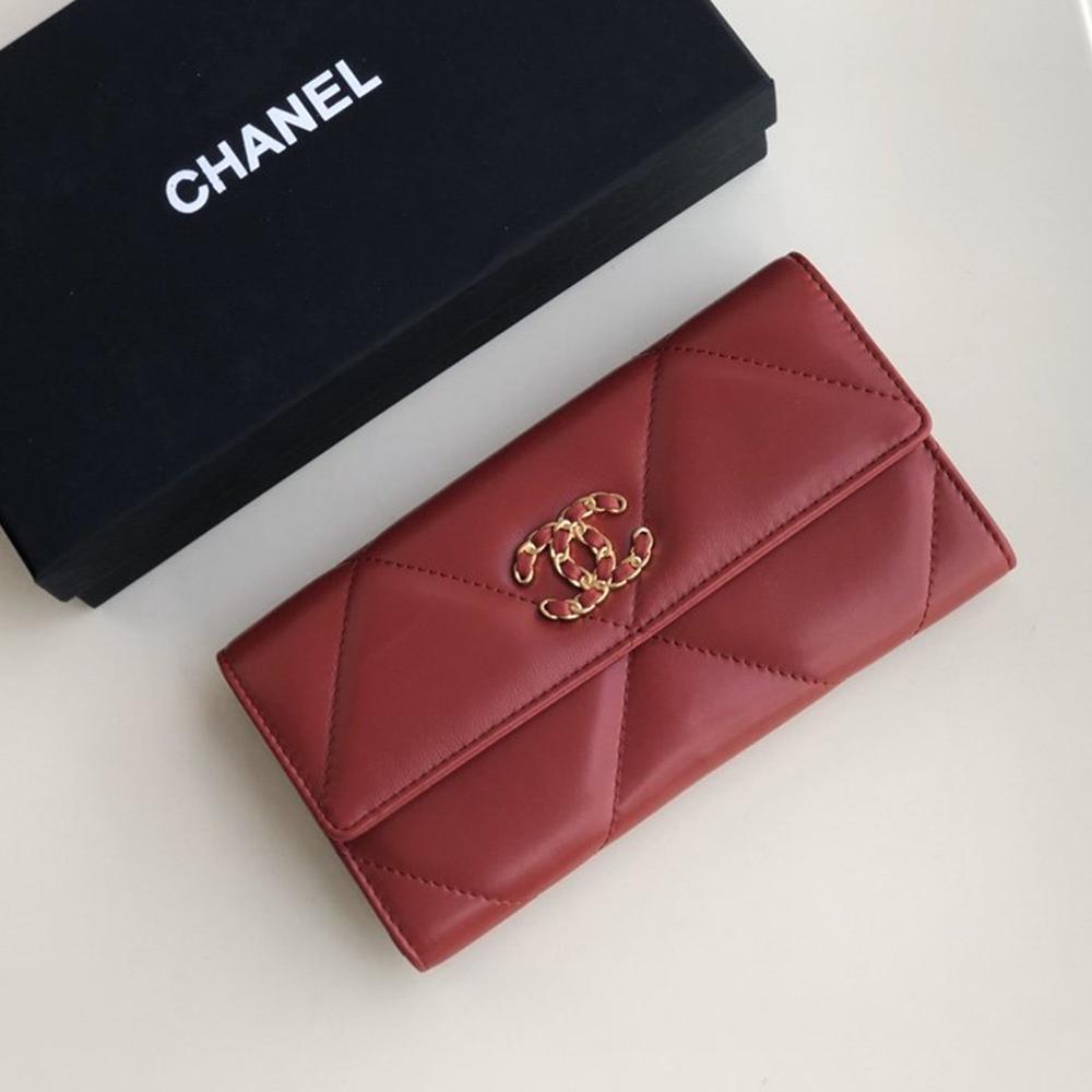 19 Quilted Flap Wallet