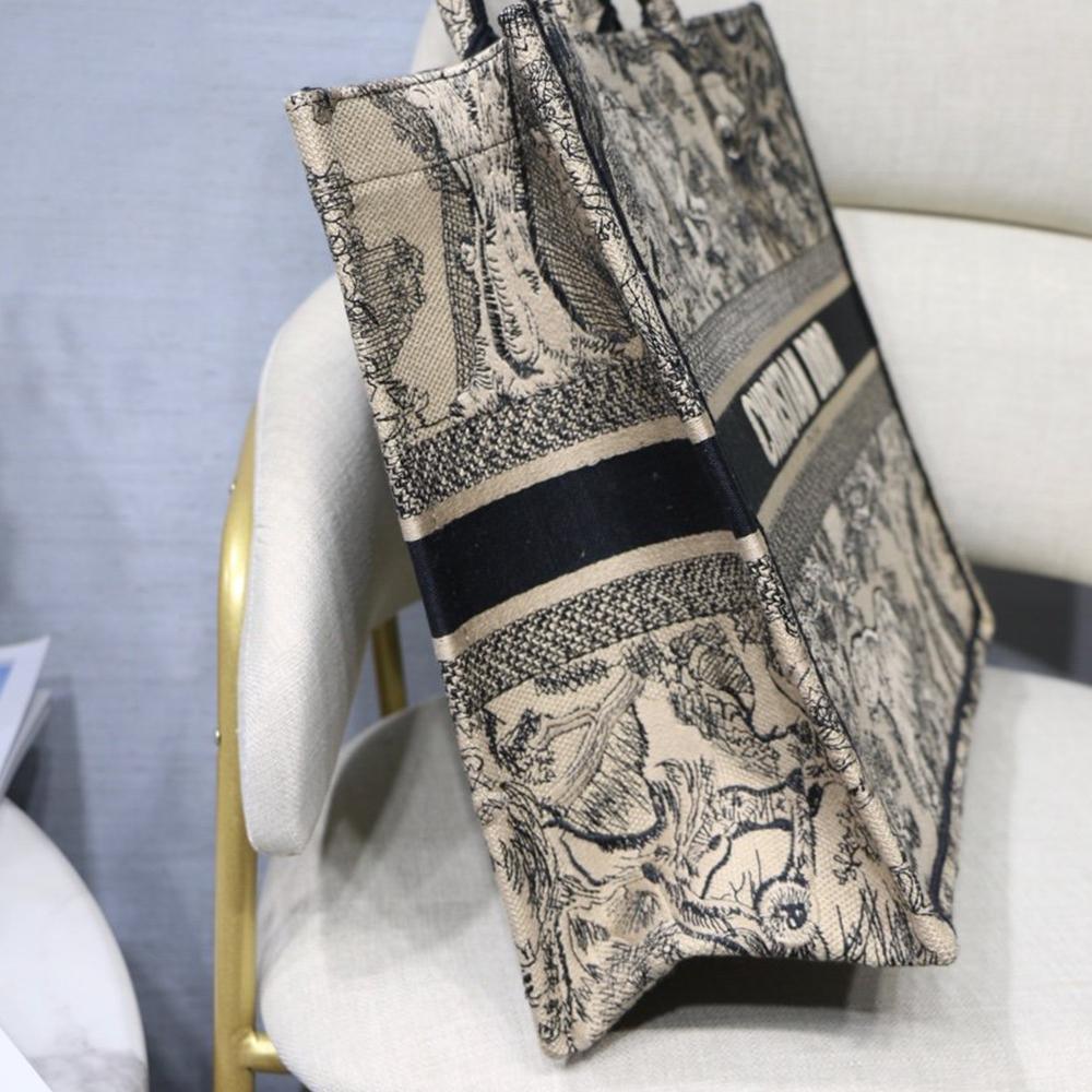 Book Tote