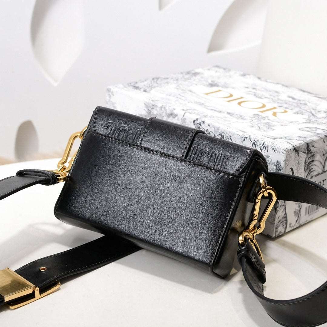 30 Montaigne Flap Shoulder Crossbody Bag with CD Clasp and Adjustable Leather Strap (24 x 17 x 8) cm