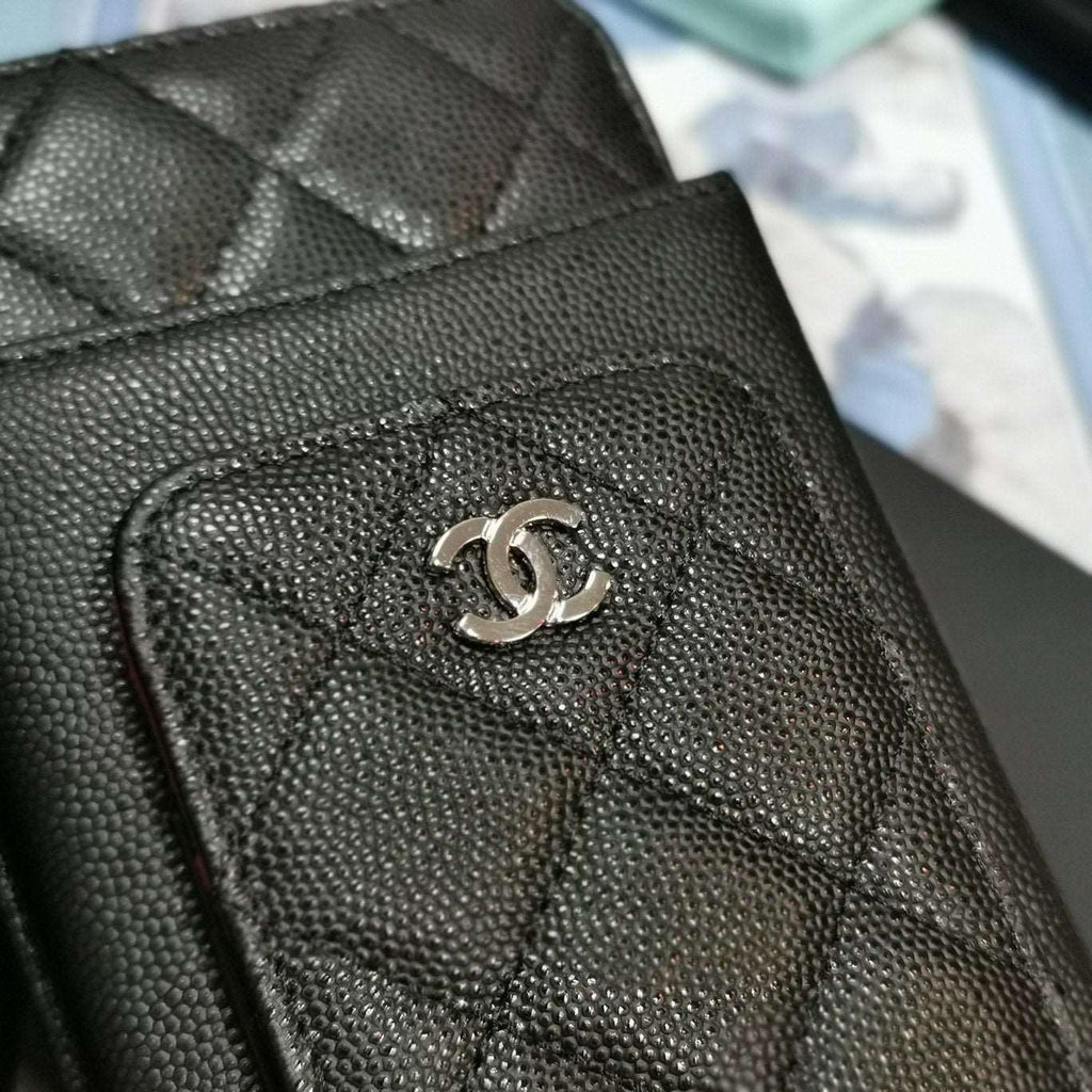 Caviar quilted CC phone holder Wallet