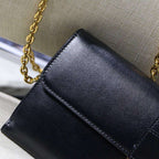 30 Montaigne Pouch