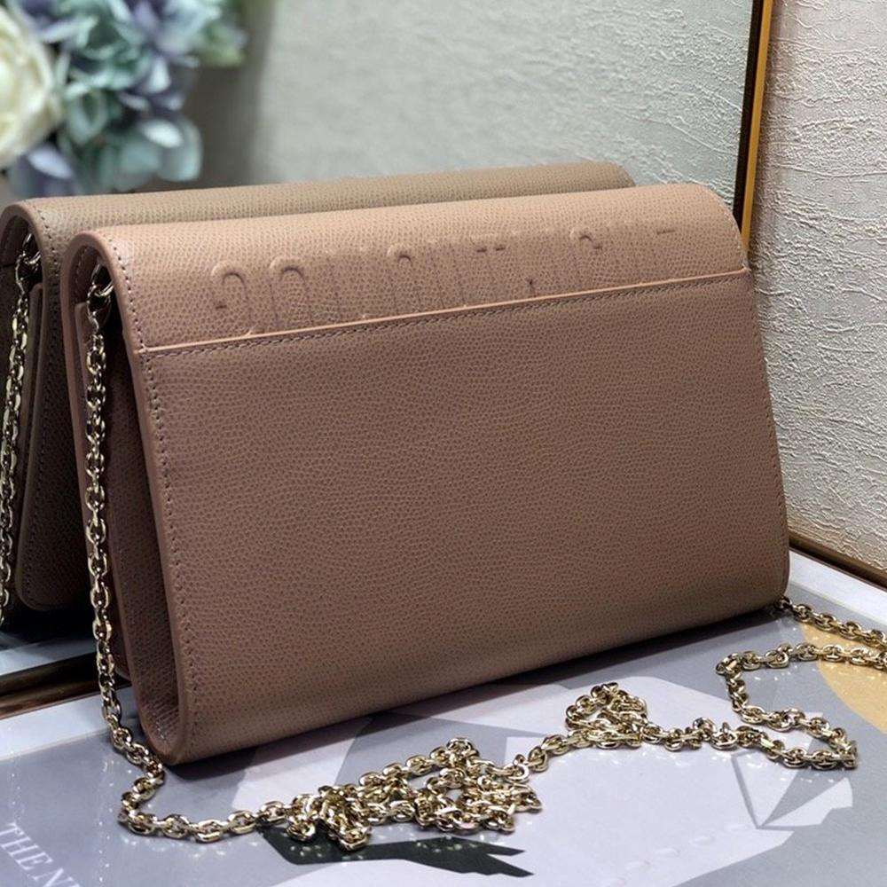 30 Montaigne Pouch