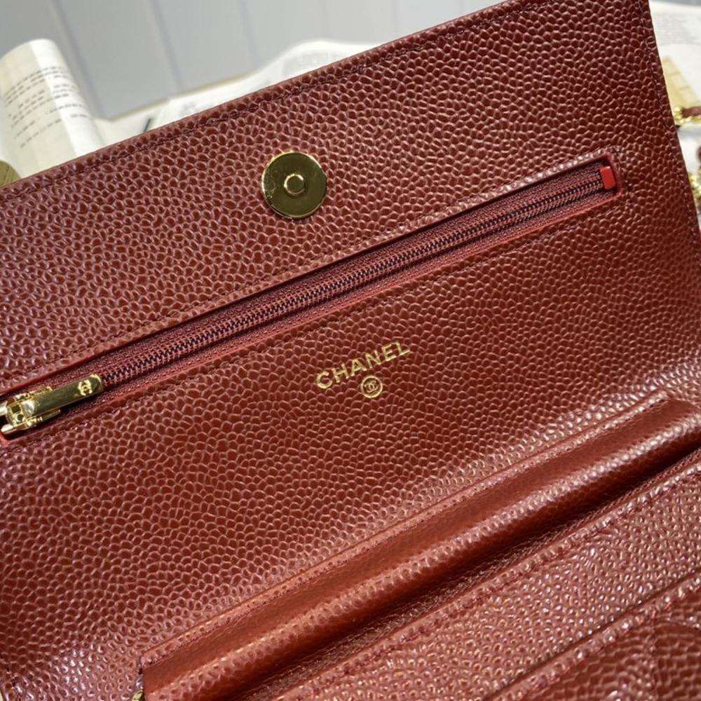 Classic Wallet on chain Burgundy caviar