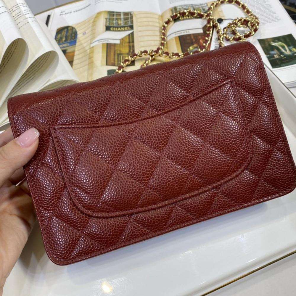 Classic Wallet on chain Burgundy caviar