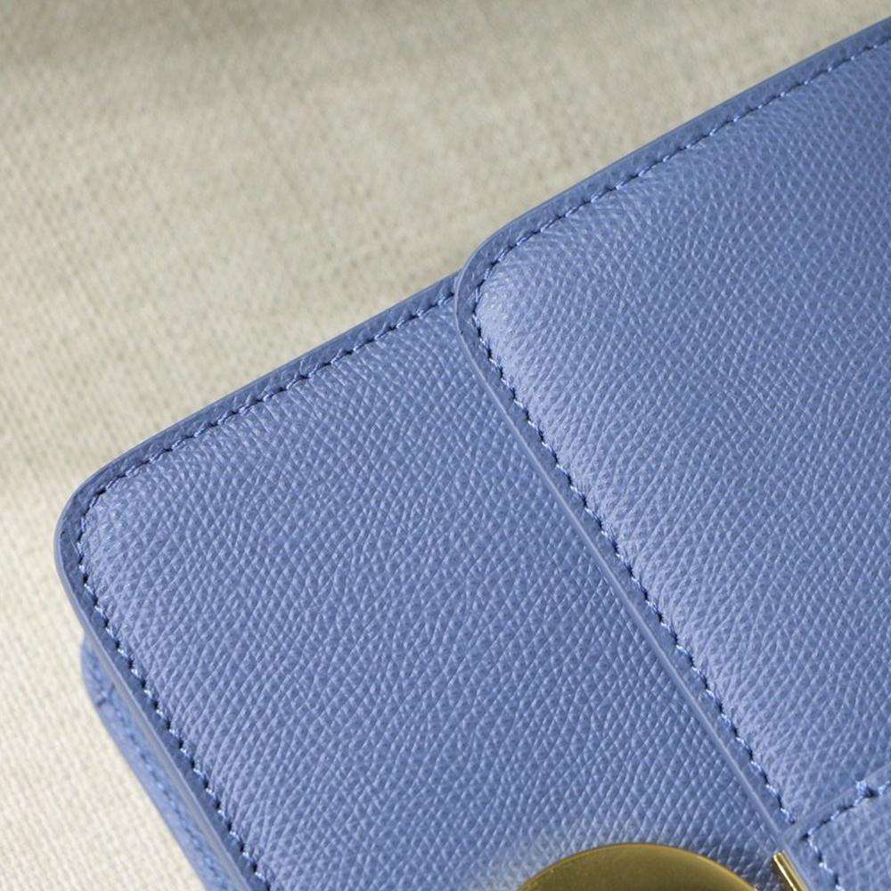 30 Montaigne Bag