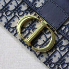30 Montaigne Pouch