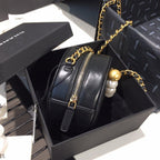 Pearl Round Clutch with Chain