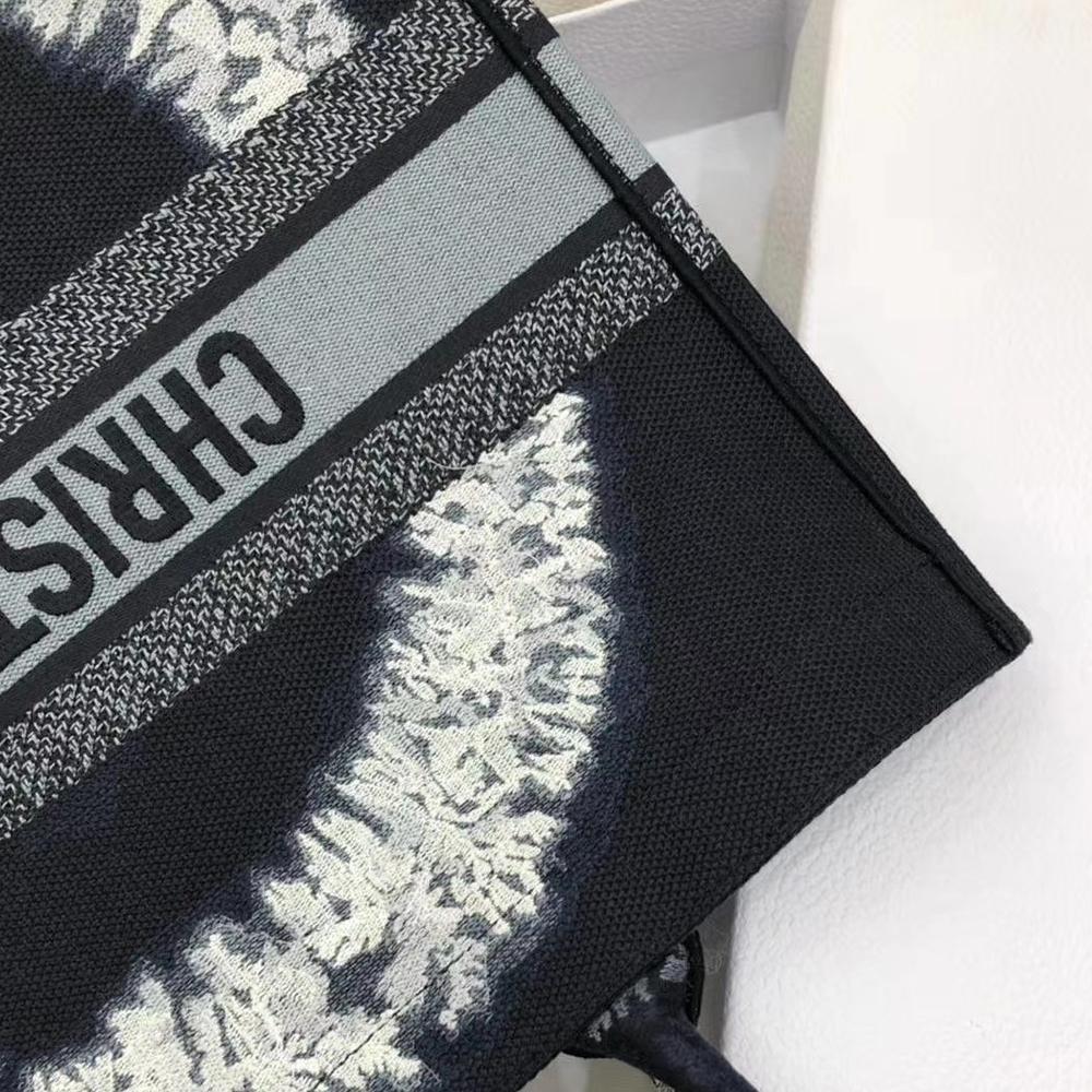 Book Tote