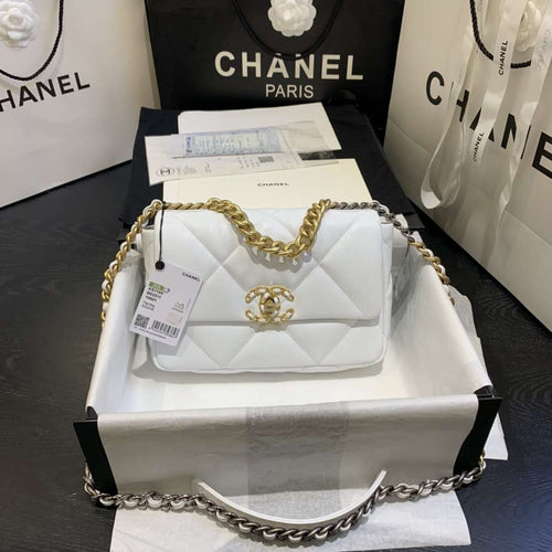 19 Medium Flap Bag