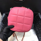 lambskin diamond cut Pink bag