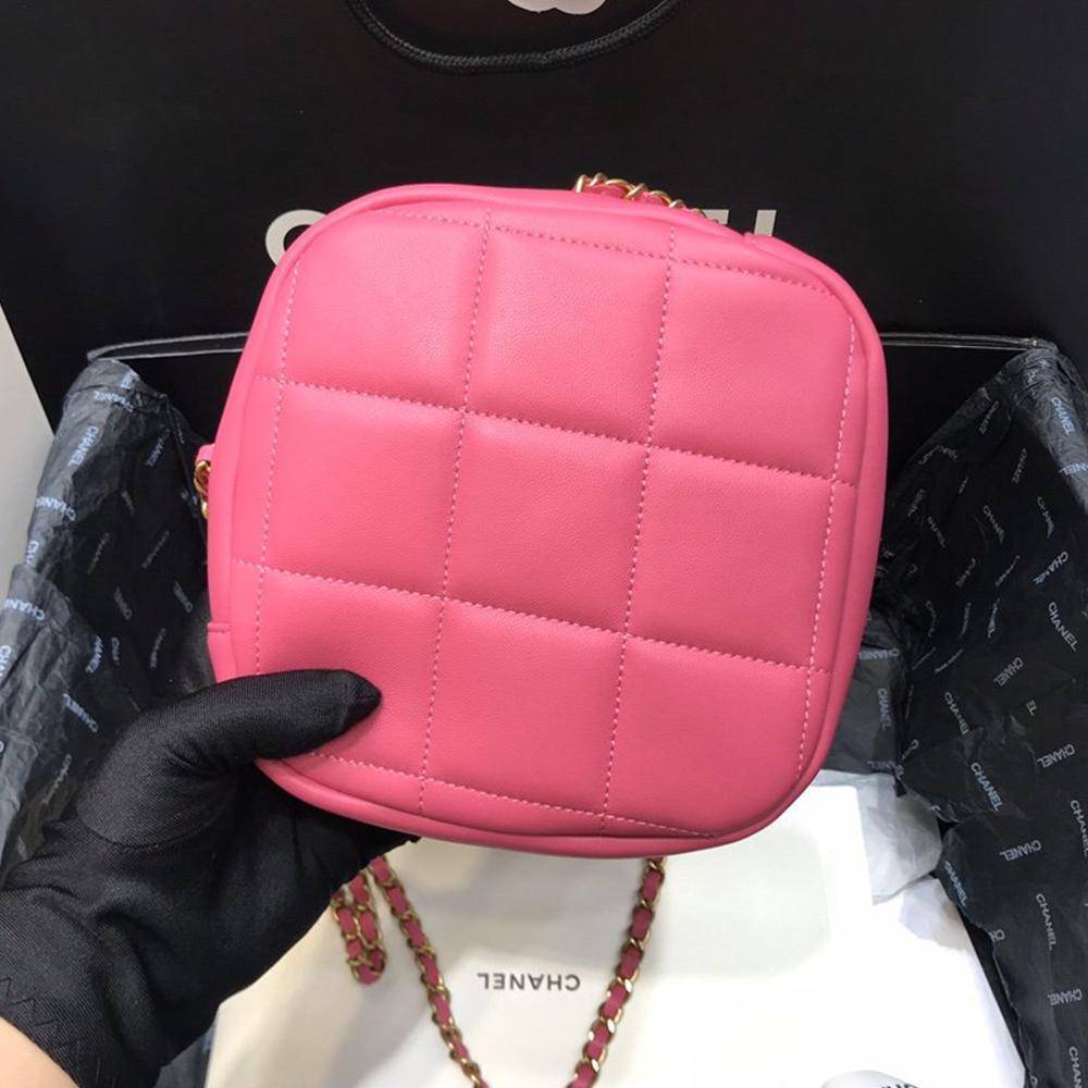 lambskin diamond cut Pink bag
