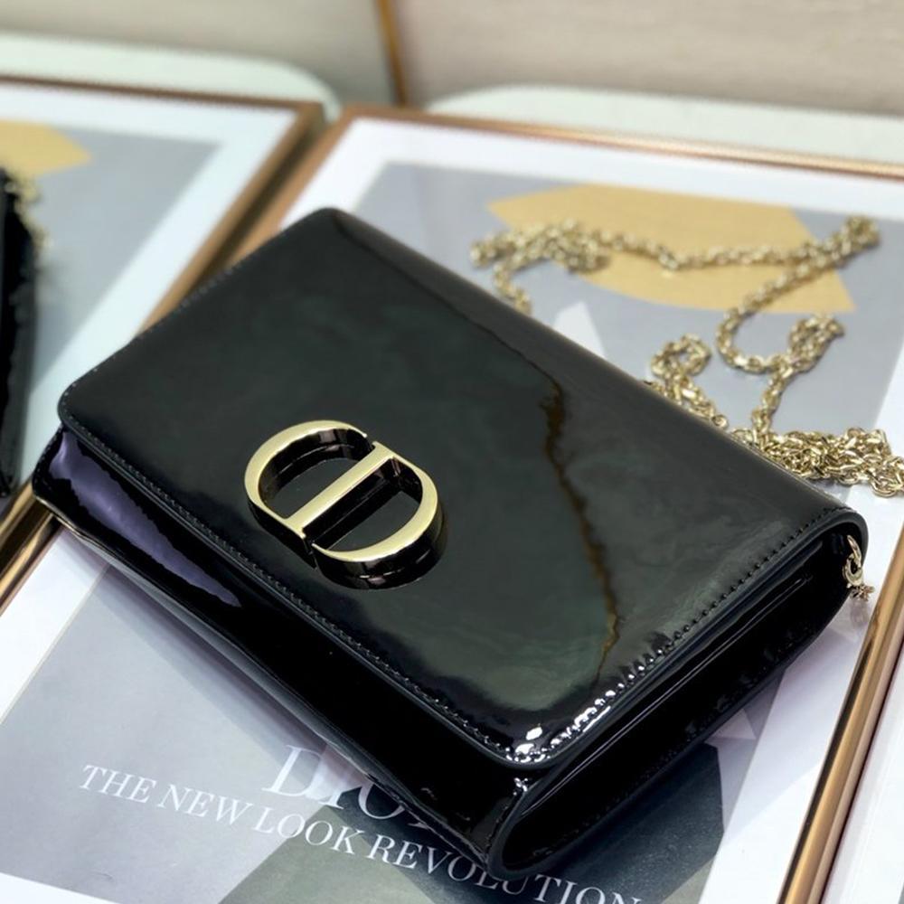 30 Montaigne Pouch