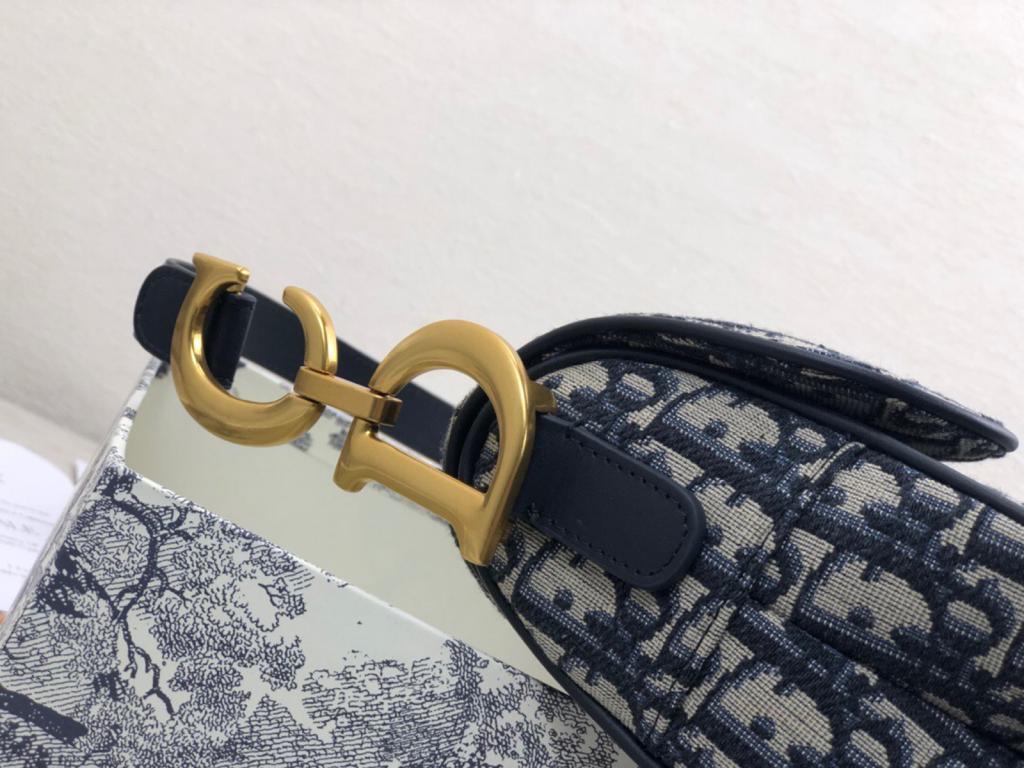 medium Saddle bag with Strap blue oblique