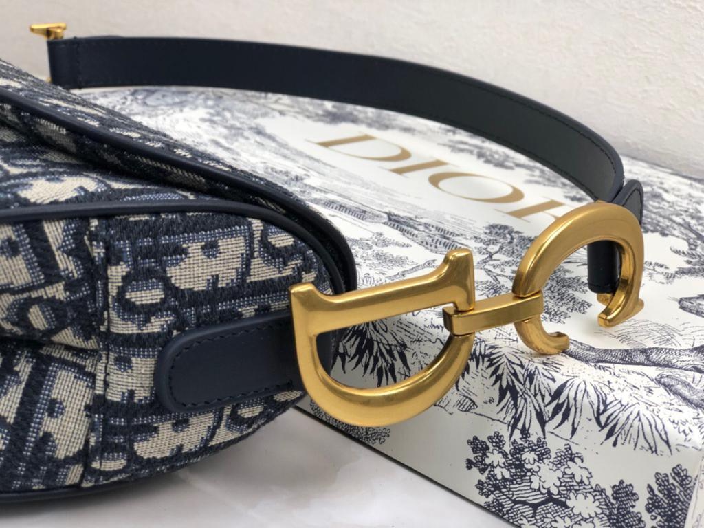 medium Saddle bag with Strap blue oblique