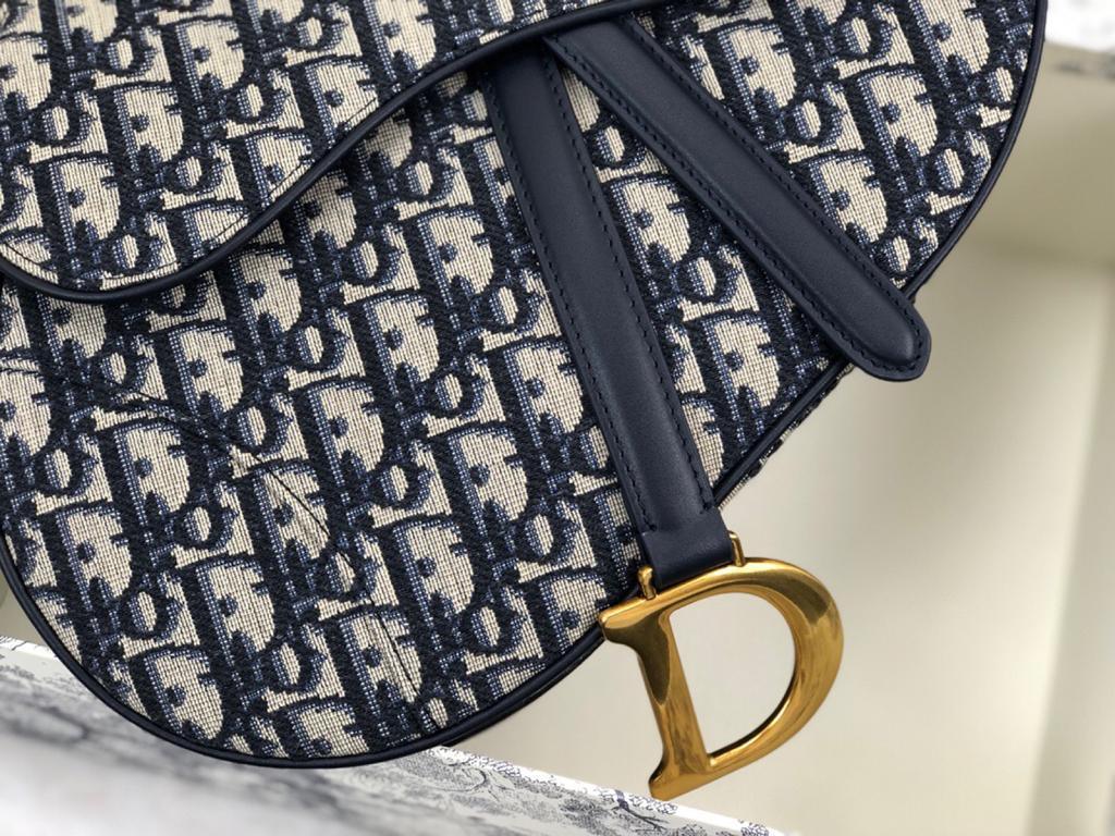 medium Saddle bag with Strap blue oblique