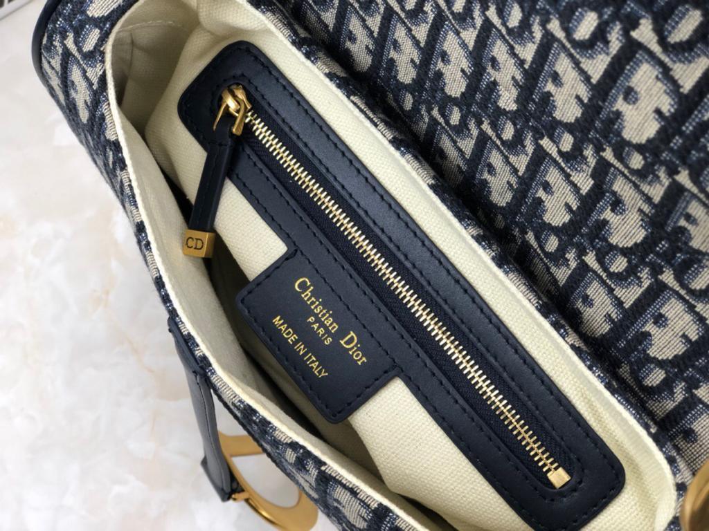 medium Saddle bag with Strap blue oblique